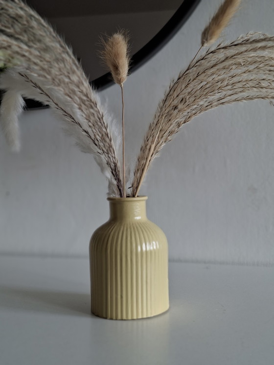 Image 1 of Set moderne decoratieve gipsen vazen ​​– minimalistische en elegante interieurdecoratie