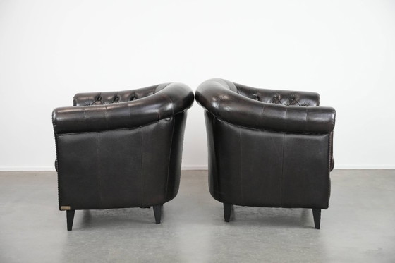 Image 1 of 2 sillones club Chesterfield de piel de vacuno oscura de estilo inglés