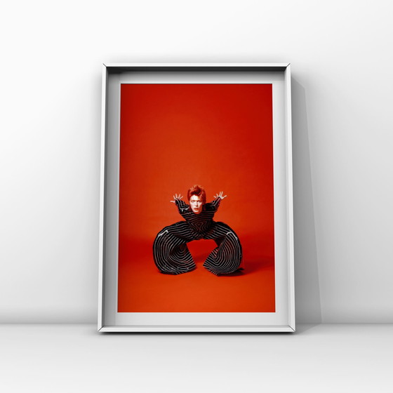 Image 1 of 1x David Bowie von Masayoshi Sukita – Tokio, 1973 rote Ausgabe