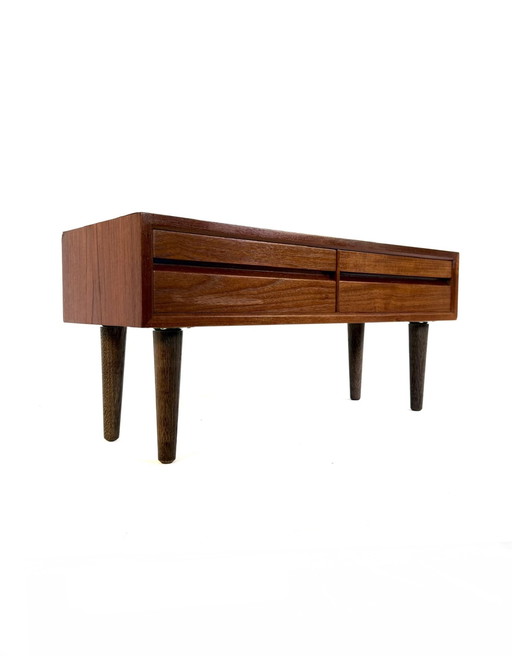 Vintage Deens teakhouten lowboard ‘60