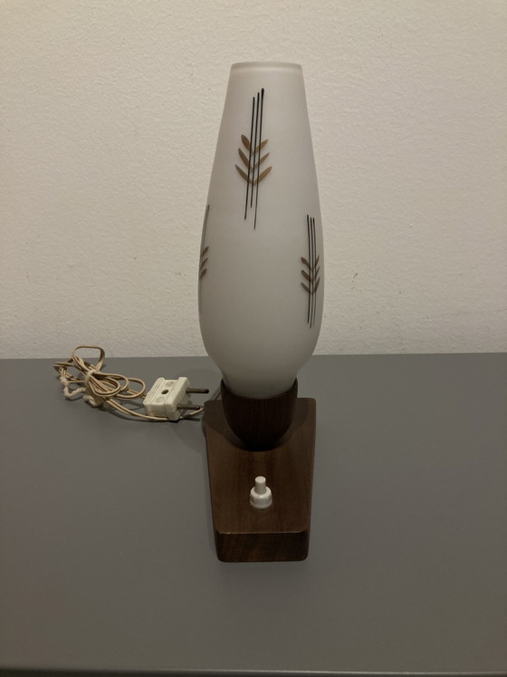 Tischlampe aus der Mitte des 20. Jahrhunderts – Tischlampen, Glass, Wood (photo 3 of 5)