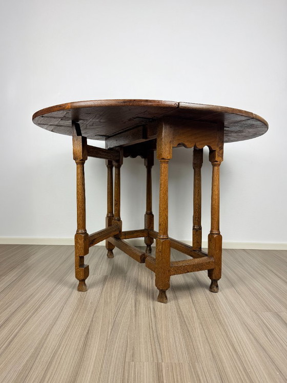 Antiker englischer Eichen-Klapptisch – Viktorianische Zeit des späten 19. Jahrhunderts – Massiver, – Tische (photo 4 of 10)