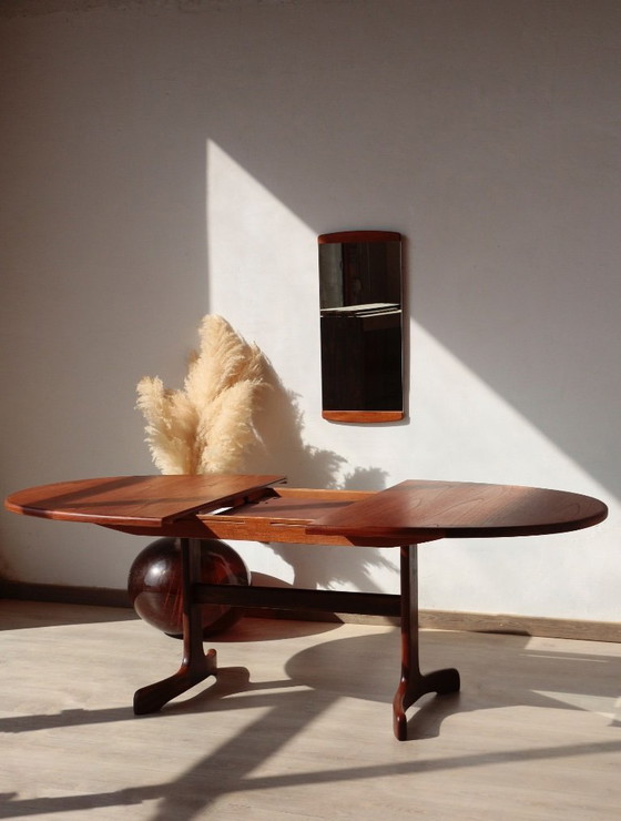 Image 1 of Oval teak dining table - 6 to 8 people - Fresco model - G Plan