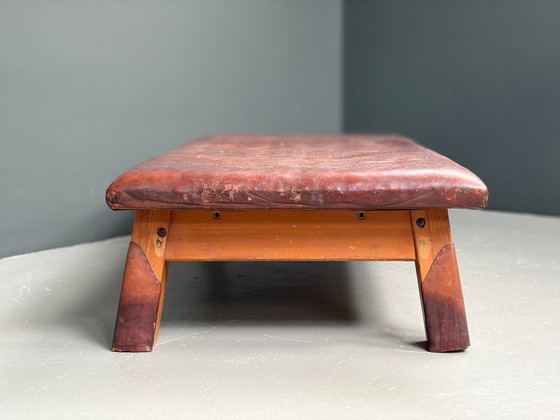 Image 1 of Tavolo da palestra in pelle