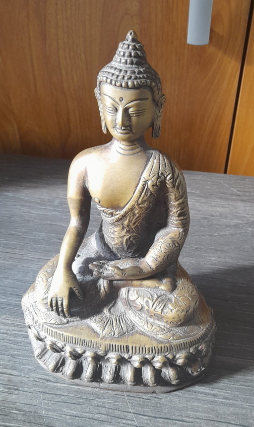 Bouddha Inde Bhumisparsha mudra