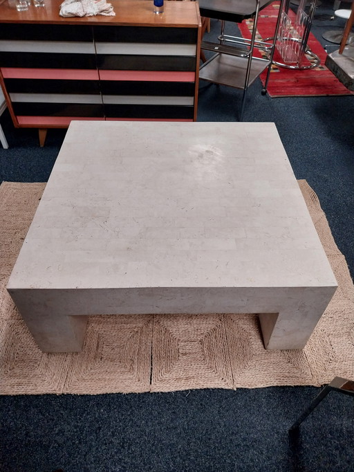 1 x 1970's Italiaanse salontafel afgewerkt met travertin 100 x 100cm