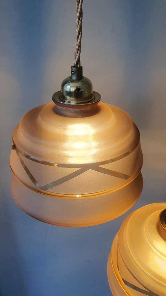 Image 1 of Set Vintage hanglampen - rose opaline glas met frosted textuur en decoratie