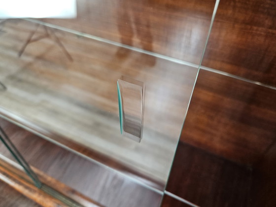 Image 1 of 1930s Art Deco Display Cabinet in Walnut and Walnut Root