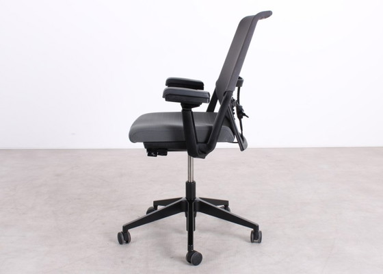 Image 1 of Haworth Comforto 5975 office chair gray
