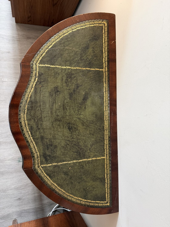 Image 1 of Mesa auxiliar de recibidor semicircular clásica