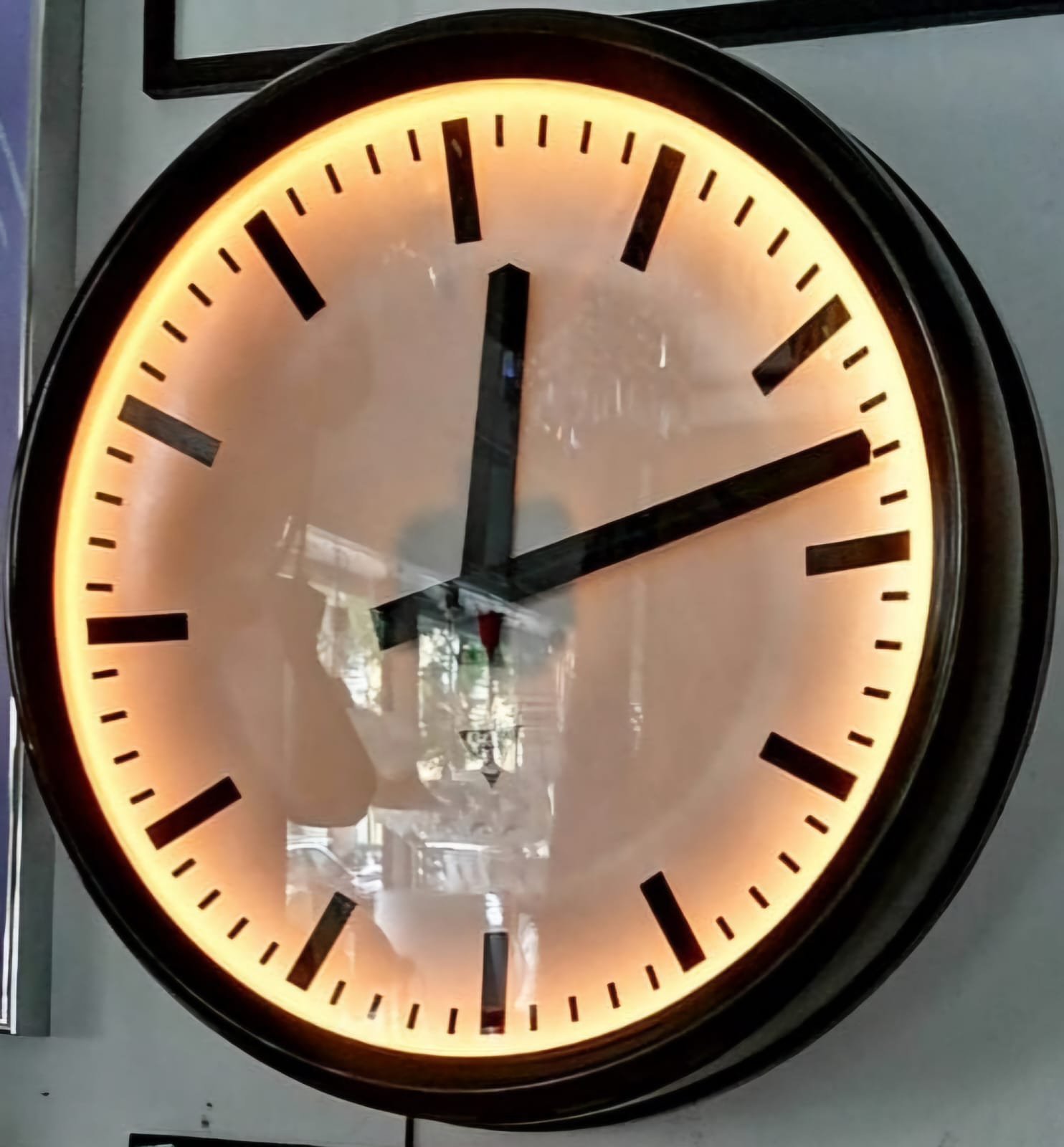 Joe Colombo Optic 02 Alessi ABS White Alarm Clock, Italian Design