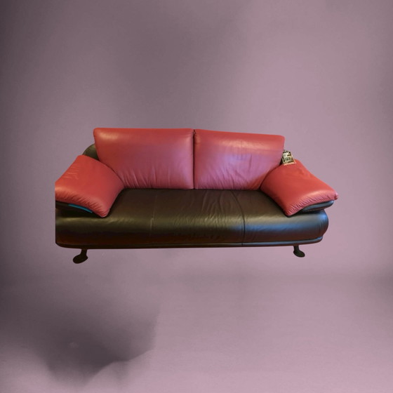 Image 1 of Banque vintage noire avec accents bordeaux montés 