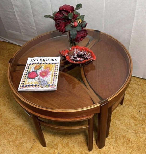 Image 1 of Retro-Couchtisch „Trinity“ aus Teakholz im Mid-Century-Stil von Nathan (1960), skandinavisches Design, englische Qualität