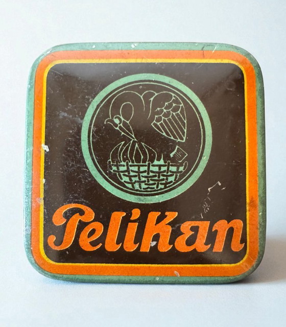 Image 1 of Pelikan tin box from the 1930s/1940s