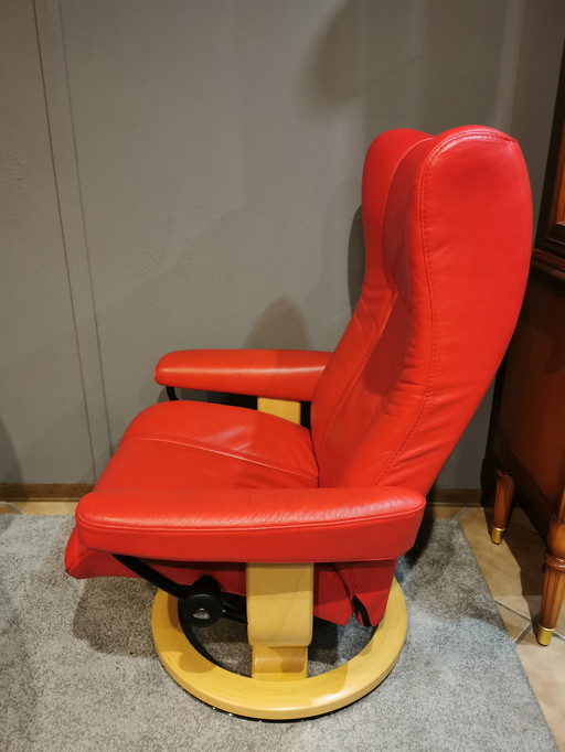 Ekornes Stressless Chair, Mod. Wing, Size M, With Hocker.