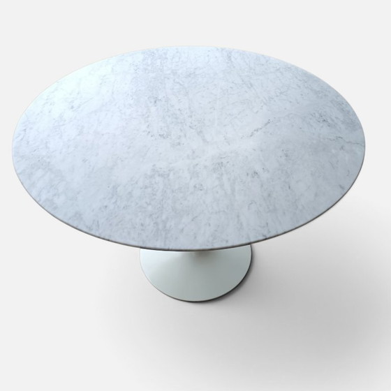 Knoll International Eero Saarinen Tulp Tafel Bureau 107cm Marmer – Eettafels, Marble, Aluminium, Vintage (photo 4 of 6)