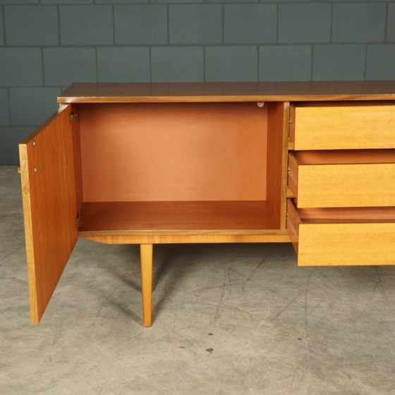 Image 1 of Buffet vintage en noyer – Meuble TV – Années 60