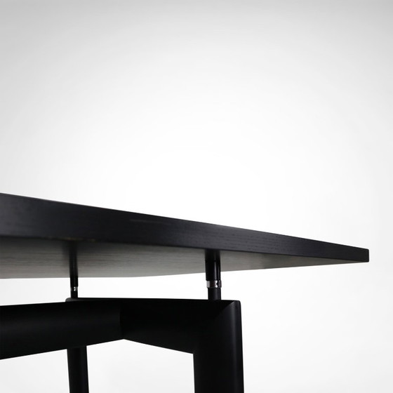 Tavolo da pranzo LC6 in acciaio e legno di Le Corbusier et al. per Cassina anni '80 – Tavoli da pranzo, Metal (photo 4 of 10)
