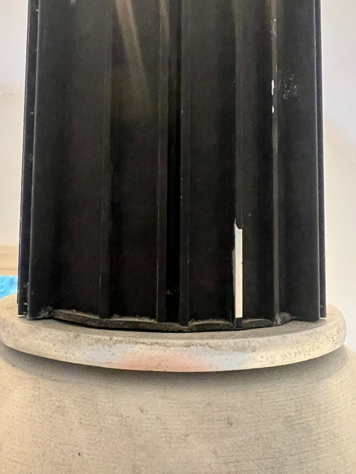 Industriële lampen uit de Citroën-fabriek in Frankrijk