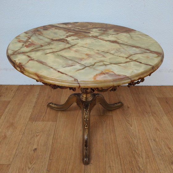 Table basse ronde Vintage Regency avec plateau en marbre onyx 65cm – Tables basses, Marble, Brass (photo 2 of 10)