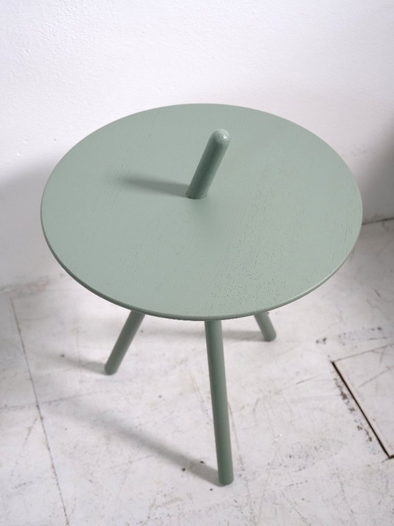 Tavolino laterale WOUD Design, modello Come Here – Tavolini, Wood (photo 4 of 9)