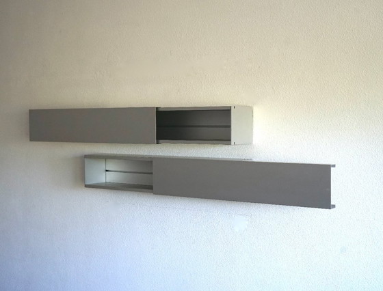 Armadi a muro A-Line Horizontals di Shigeru Uchida per Pastoe, anni '90, set di 2 – Aluminium (photo 5 of 10)