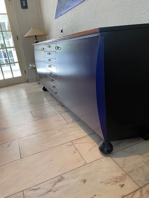 Giorgetti sideboard. Very good condition must go quickly