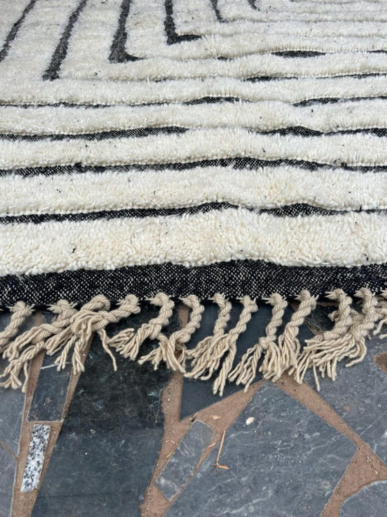 Image 1 of Marokkanischer Berberteppich 250 cm x 150 cm