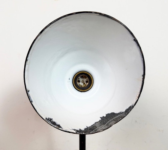 Image 1 of Vintage Duitse Bauhaus Petroleum Emaille Tafellamp van Schaco, jaren 30