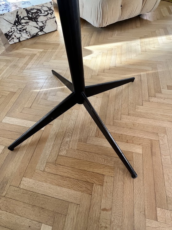 Image 1 of Mesa redonda Diseñador Ignazio Gardella 