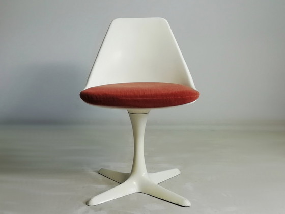 Image 1 of Silla original Arkana Tulip de M. Burke de la colección Star de los años 60. Silla Space Age.