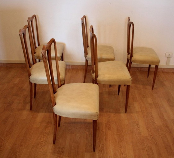 Image 1 of Sechs italienische Mid-Century-Stühle im modernen Stil, bezogen mit weißem Kunstleder
