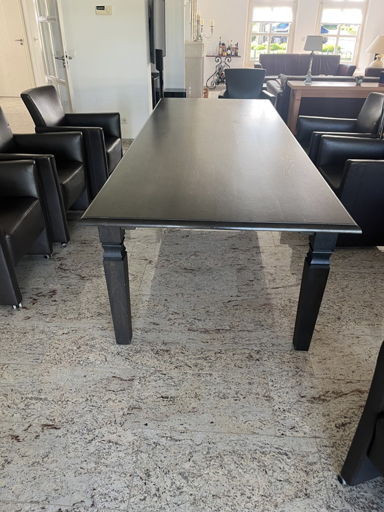 Image 1 of Precioso juego de comedor con 8 sillas de cuero, de 2,80 metros de largo.