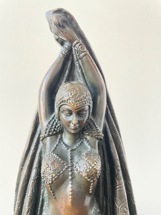 Image 1 of Tänzerin mit Schleier, nach Dimitri Chiparus
