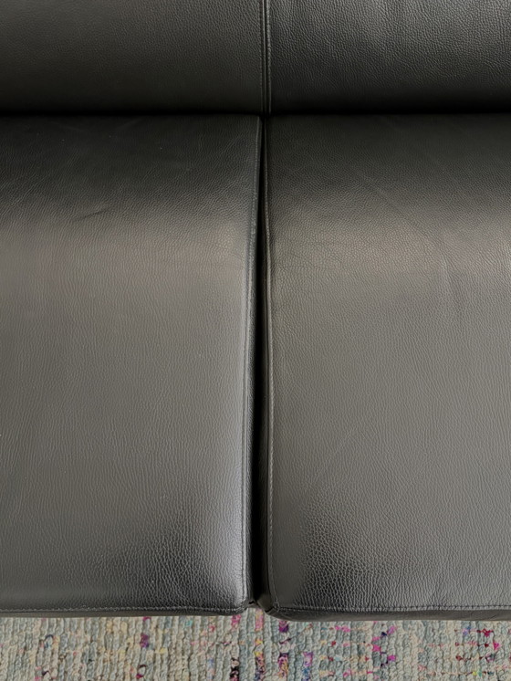 Image 1 of Artifort Mare, 2.5-seater sofa in black leather.