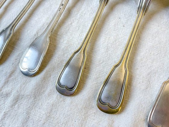 Lot de 8 cuillères de table vintage en métal argenté – Accessoires de table (photo 10 of 13)