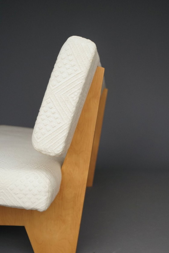 Image 1 of Compacte designbank uit de jaren 60 met houten onderstel in de stijl van Pastoe