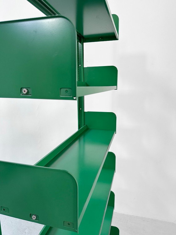 Librería Lips Vago "Congresso" verde brillante, años 70, diseño holandés-italiano. – Iron (photo 6 of 18)
