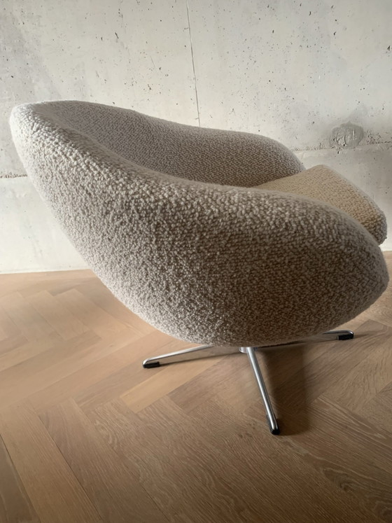 Silla giratoria con tela bouclé, Sillas giratorias, Textil, Cromo, Beige (foto 2 de 6)