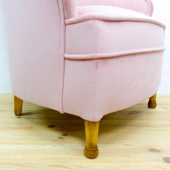 Image 1 of Stoffen en houten fauteuil uit Mid Century, 1950
