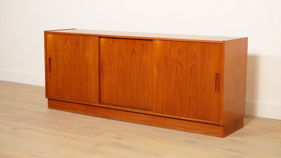 Image 1 of Credenza vintage | Ante scorrevoli | Design scandinavo |.