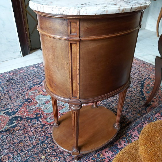 Image 1 of Antiker französischer Beistelltisch oder Nachttisch mit Intarsienarbeit, Frankreich