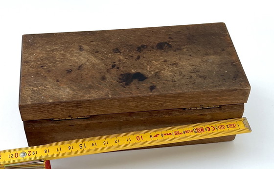 Image 1 of Antique set of weights in original wooden box – apothecary/laboratory weights