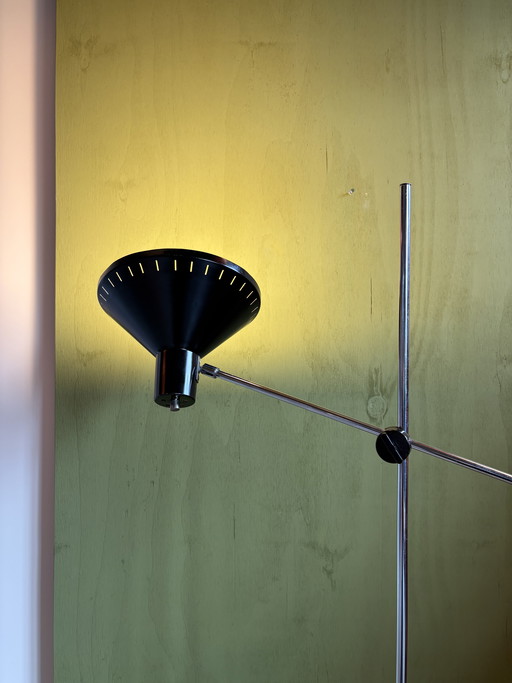 Anvia vloerlamp contragewicht zwart met chroom