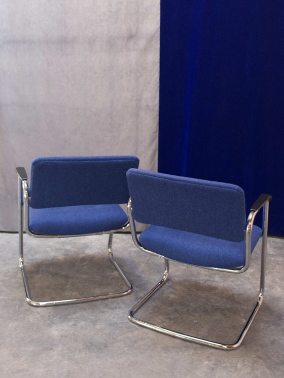 Image 1 of 2x Strafor SA - Buisframe Bureaustoelen