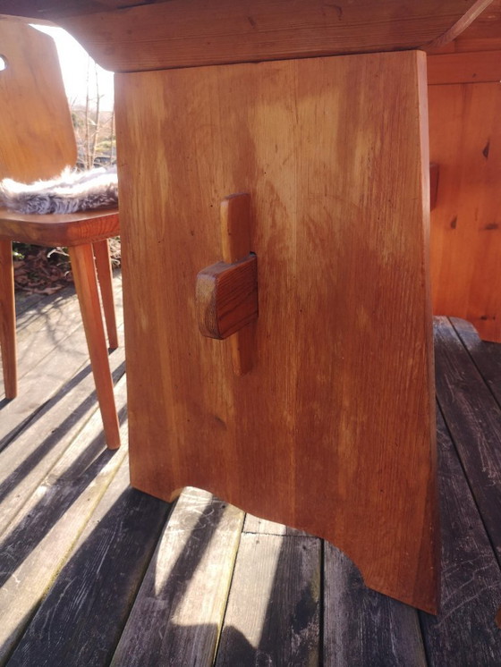 Image 1 of Göran Malmvall, Table à manger suédoise vintage, Pin massif 1940's. Fourrure suédoise