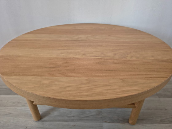 Image 1 of Round oak coffee table