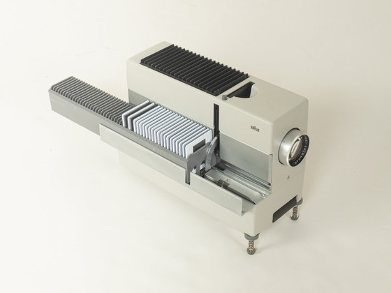 Proiettore di diapositive D 40, Dieter Rams, Braun – Oggetti decorativi, Plastica (photo 3 of 26)