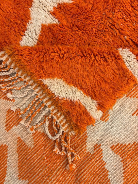 Image 1 of Verbrand oranje Marokkaans Mrirt tapijt 210x320 cm – Handgemaakt luxe wollen tapijt