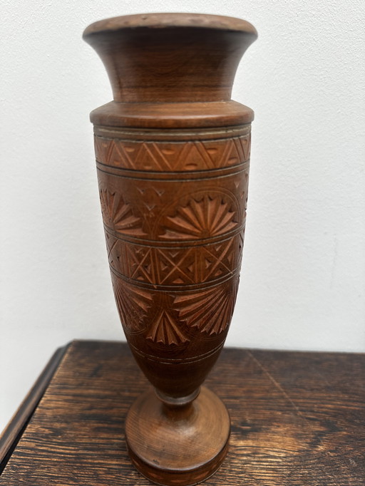 Vase Vintage en Bois tourné et Sculpté -mi-XX e siècle - H 24 cm